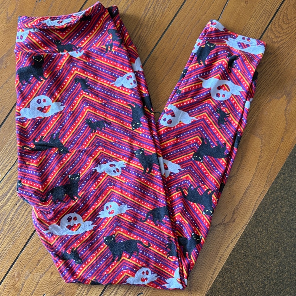 LuLaRoe Halloween Leggings - Red and Black
